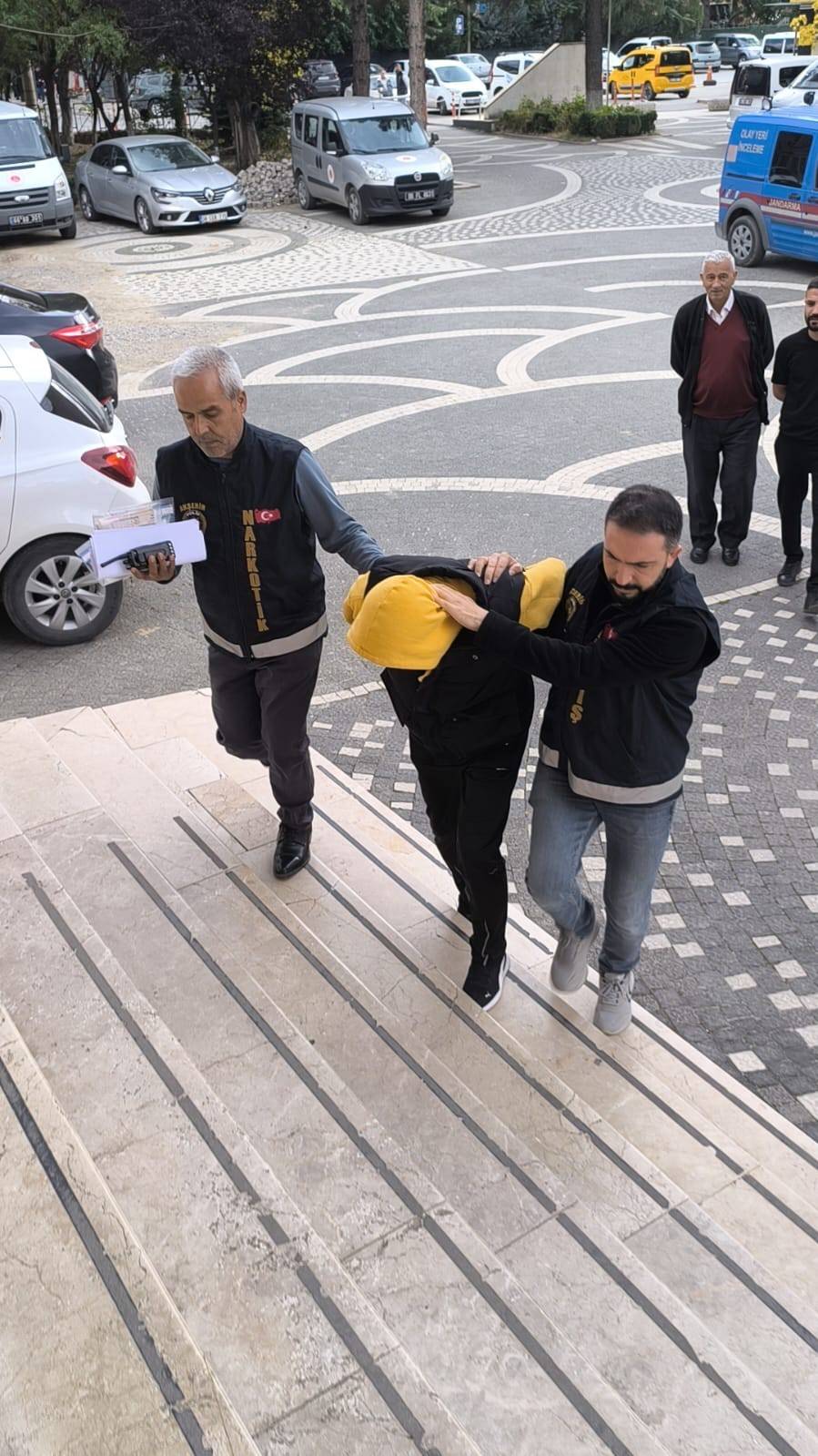 Konya Akşehir’de polisten uyuşturucu operasyonu: 1 gözaltı