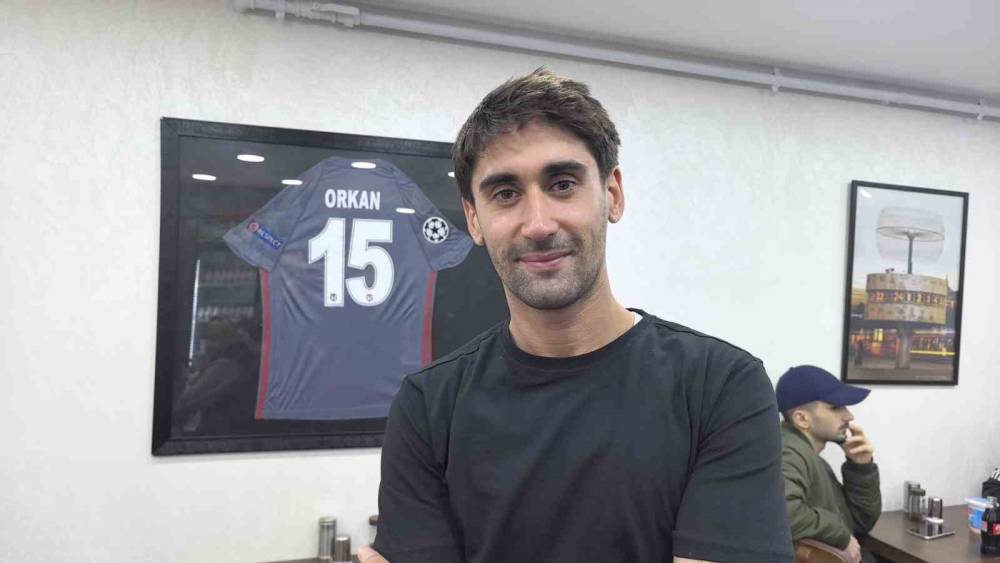 Şampiyonlar Ligi’nden dönerciliğe: Konyaspor'da attığı taklayla hafızalara kazanan futbolcu döner dükkanı açtı