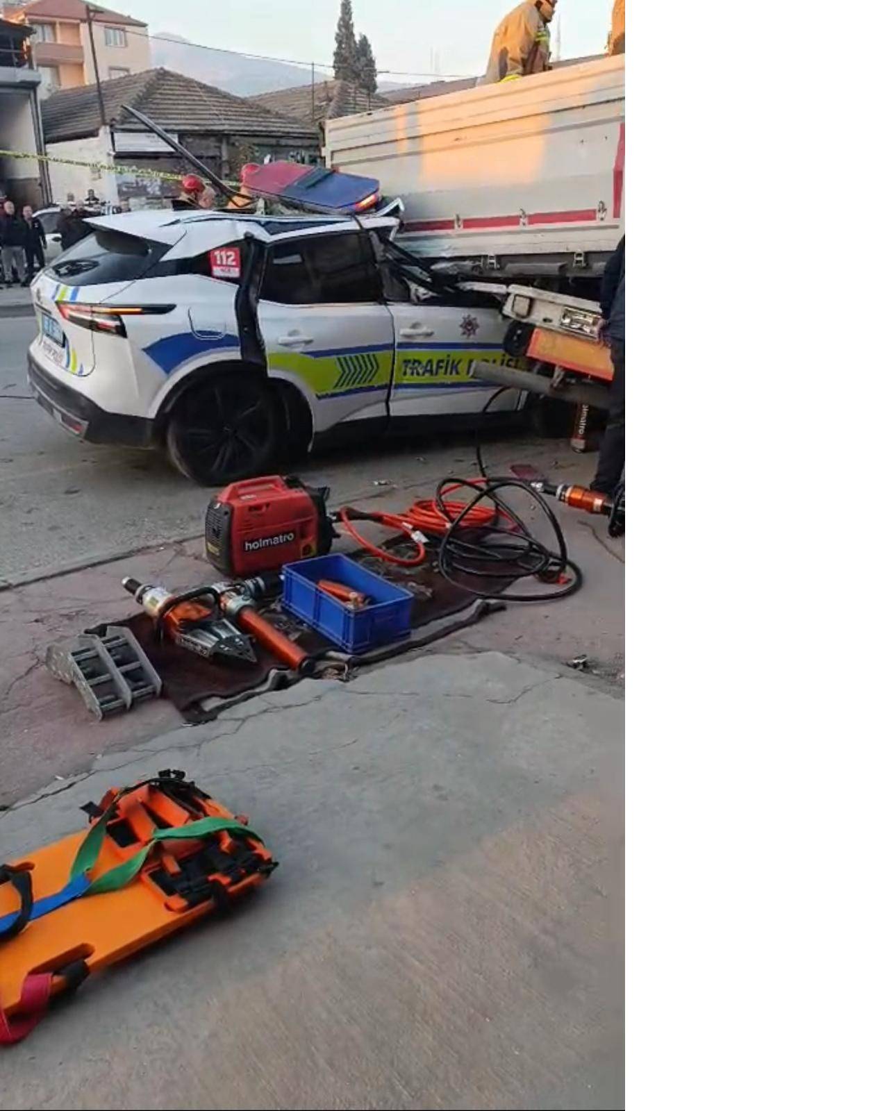 manisa-alasehir-polis-kazasi.jpg