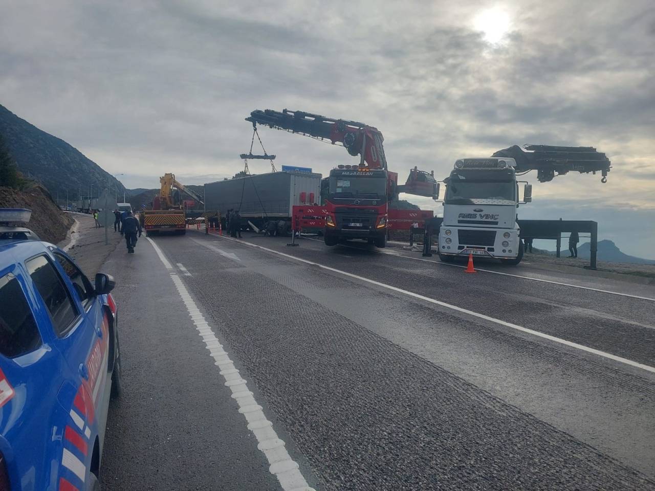 konya-antalya-kaza-7.jpg
