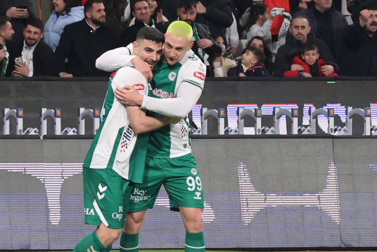 konyaspor-stadinda-senlik-var1.jpg