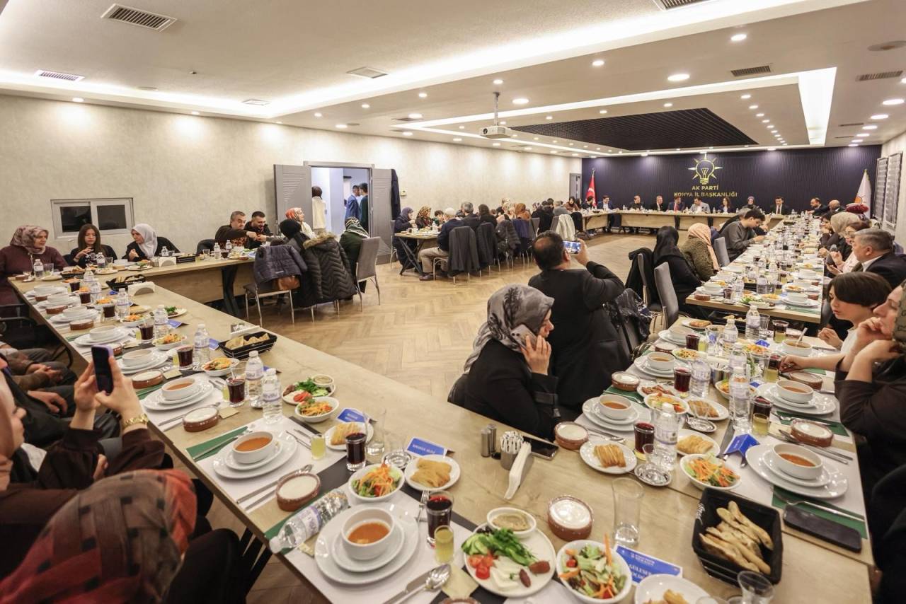 ak-parti-konya-sehit-aileleri-iftar3.jpg