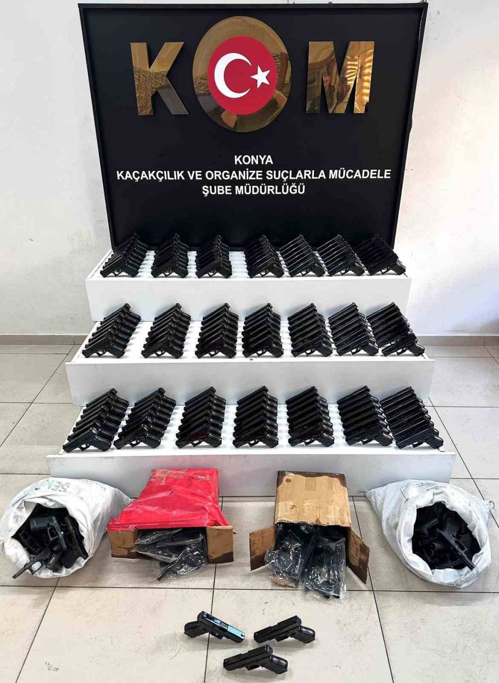 Konya polisinden silah kaçakçılarına operasyon