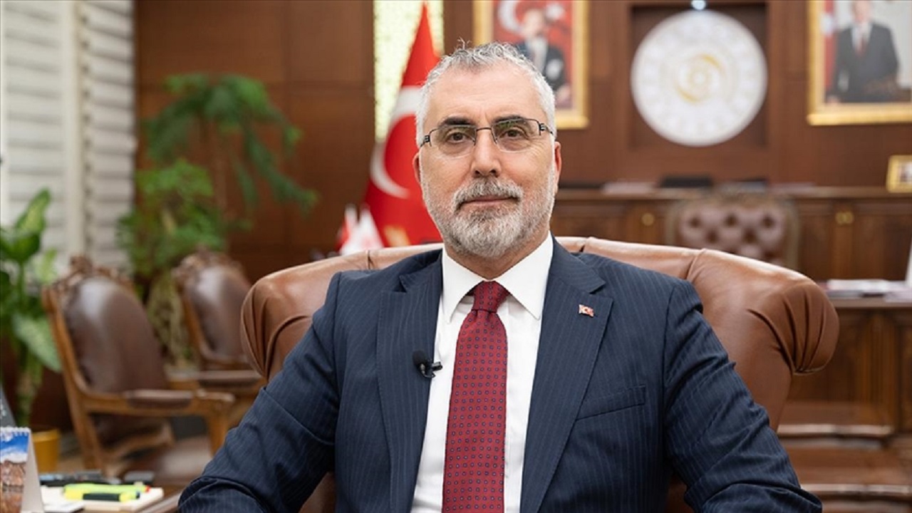 bakan-isikhan.jpg