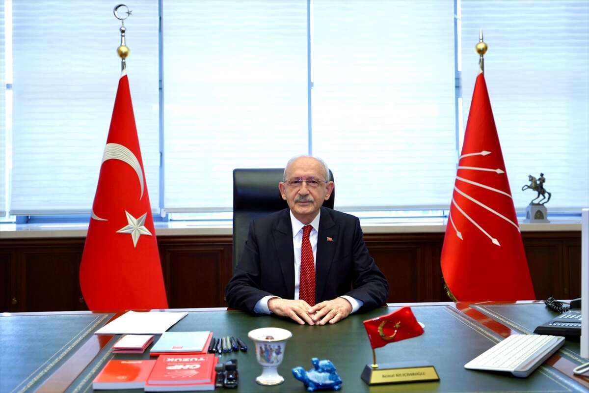 aa-20260530-41532051-41532049-chp-genel-baskani-kilicdaroglu-halkla-bayramlasma-programi-icin-genel-merkeze-geldi.jpg