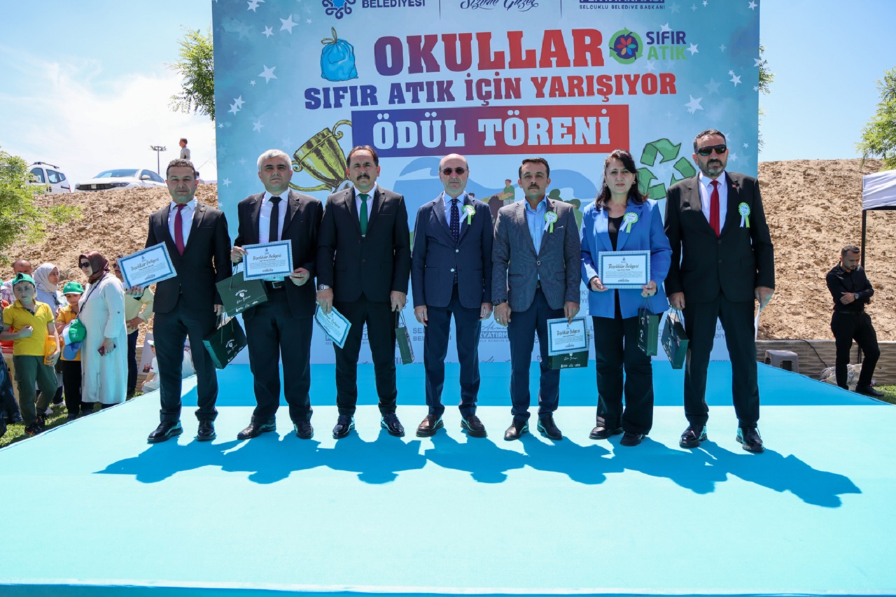 selcuklu-odul-1.jpg