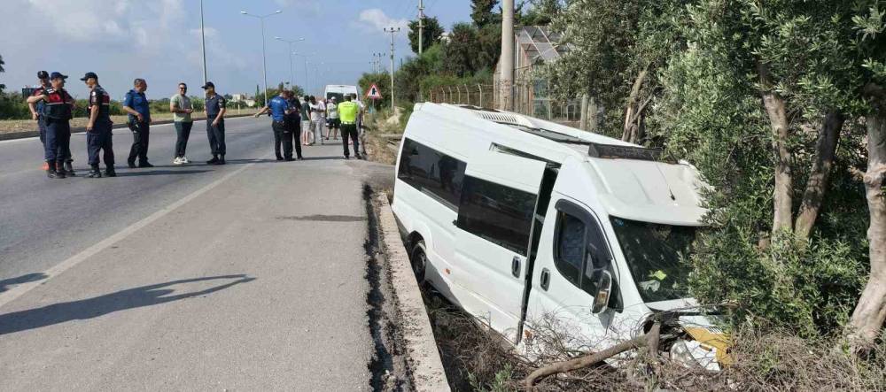 Yolcu minibüsünde dehşet anları kamerada: Kaçırdığı minibüsle kaza yapıp öldü