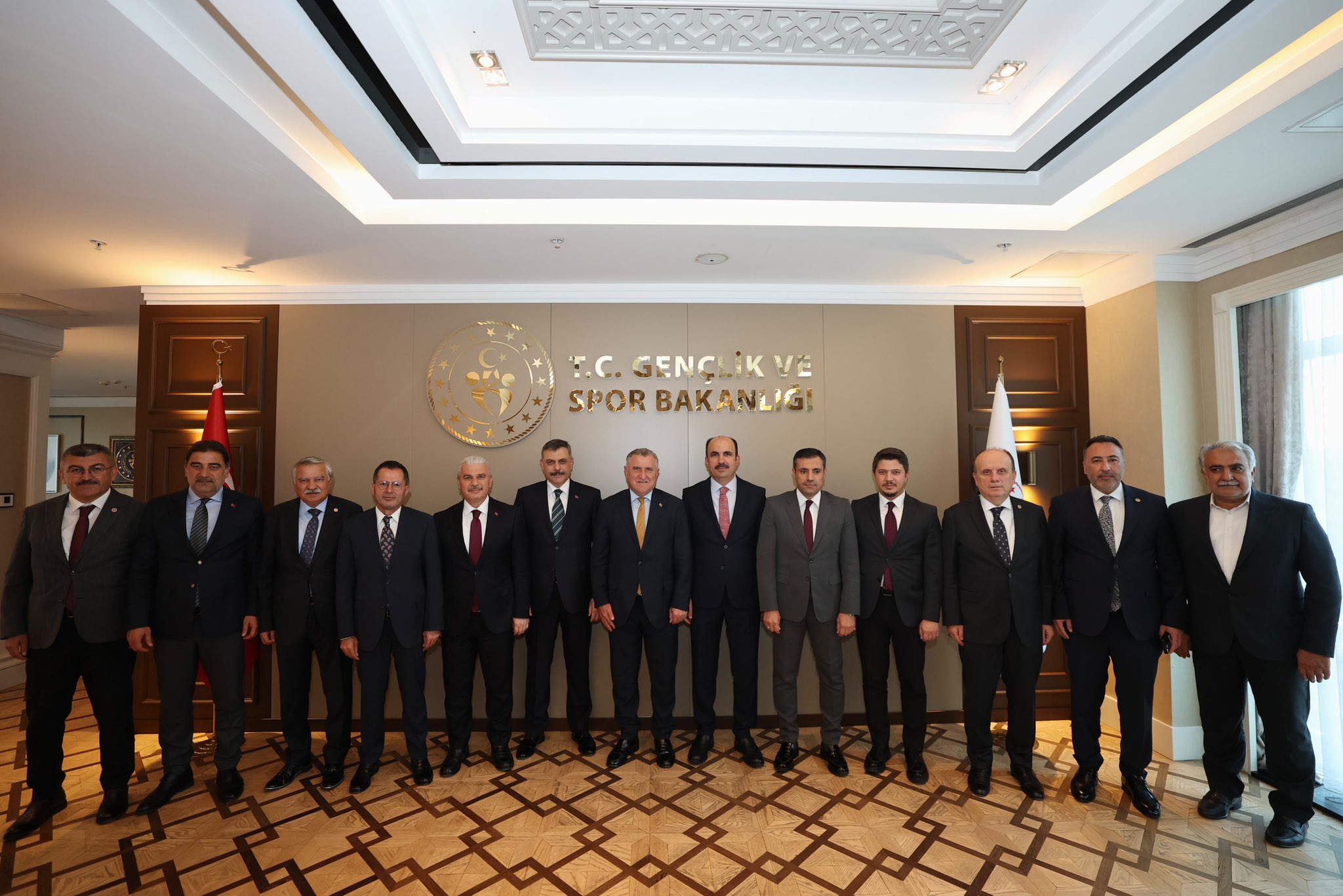 aa-20260721-42033387-42033384-bakan-bak-icisleri-bakani-ciftci-ile-bir-araya-geldi-001.jpg