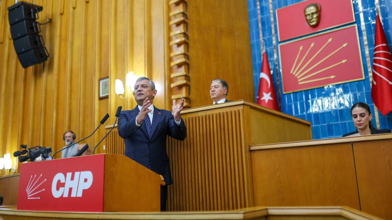 ozgur-ozel-grup-toplantisi.jpg
