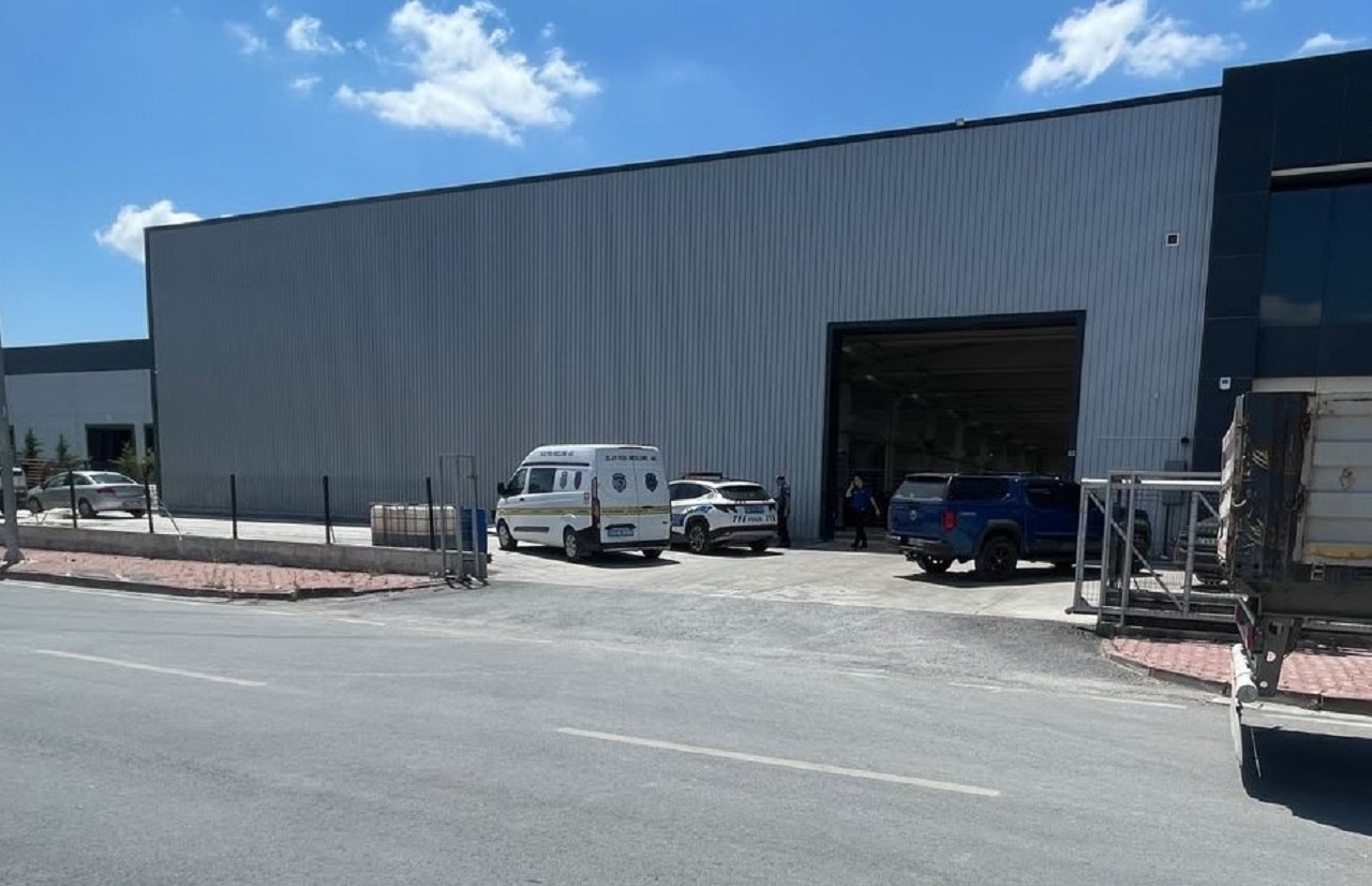 konya-fabrika-isci-1.jpg