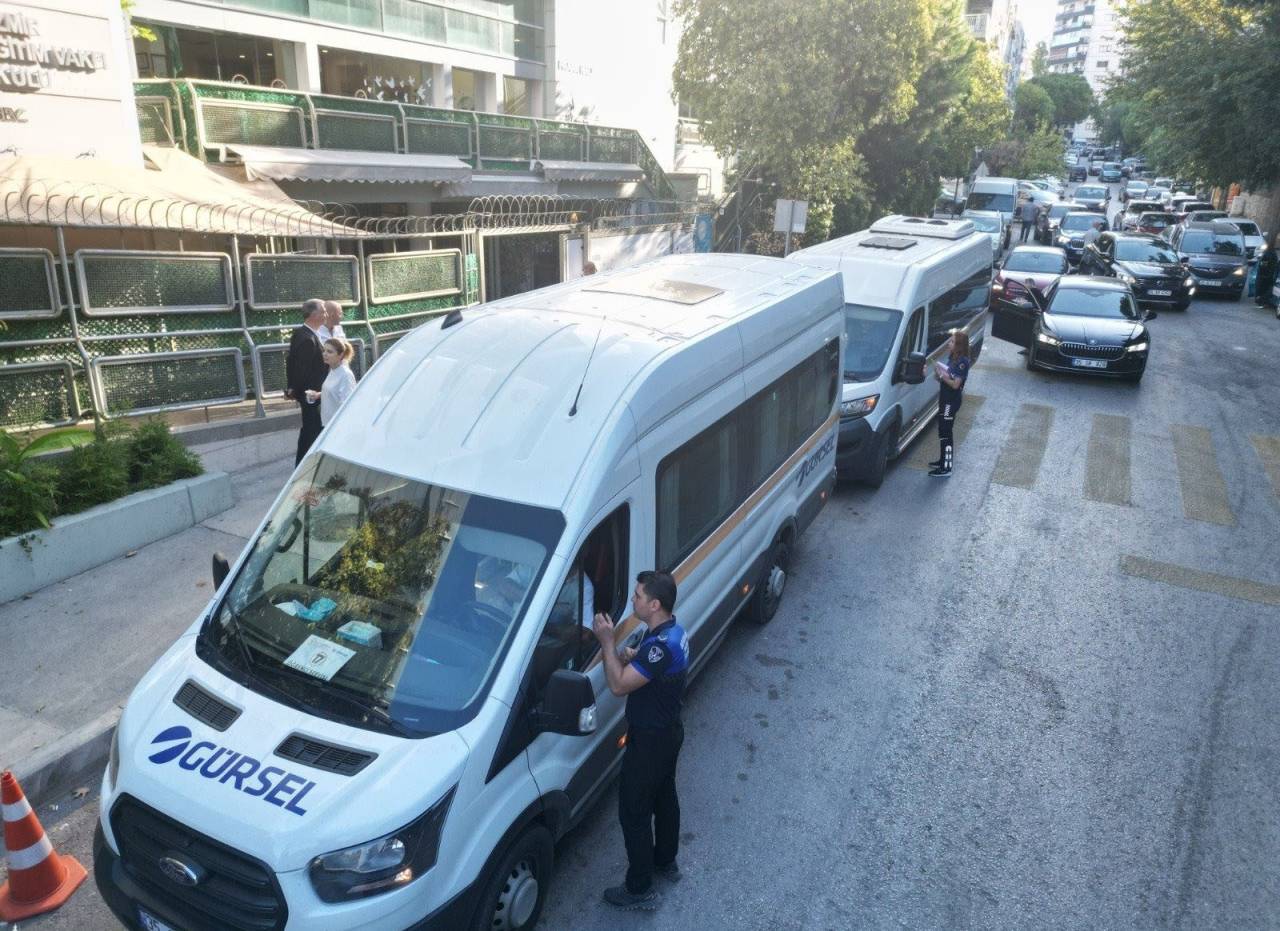 izmirde-okul-servis-ucretini-veliler-belirleyecek-2.jpg