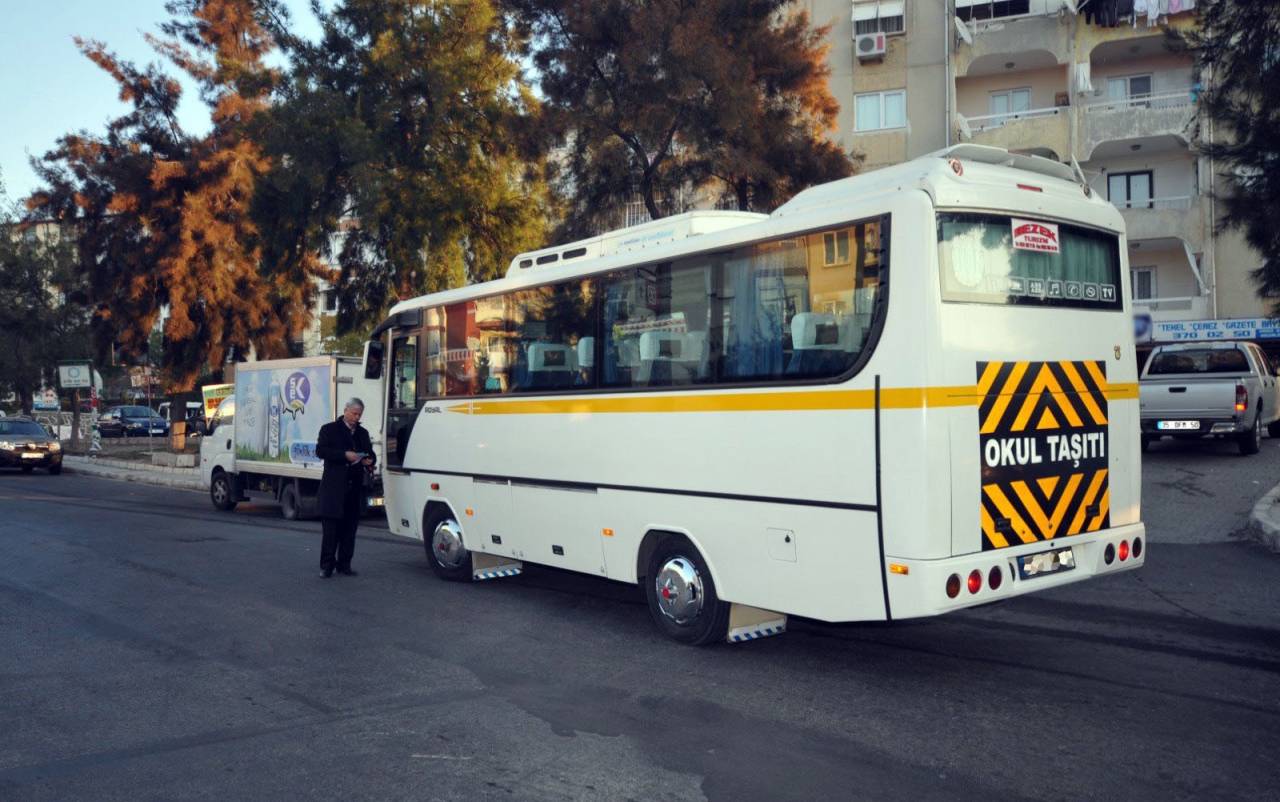izmirde-okul-servis-ucretini-veliler-belirleyecek-3.jpg