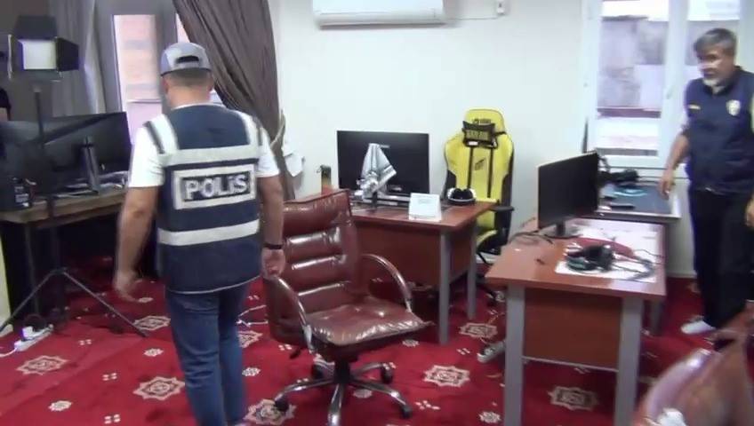 Kuytulcular, bilgisayar kasalarını boşaltıp hard diskleri yok etmiş