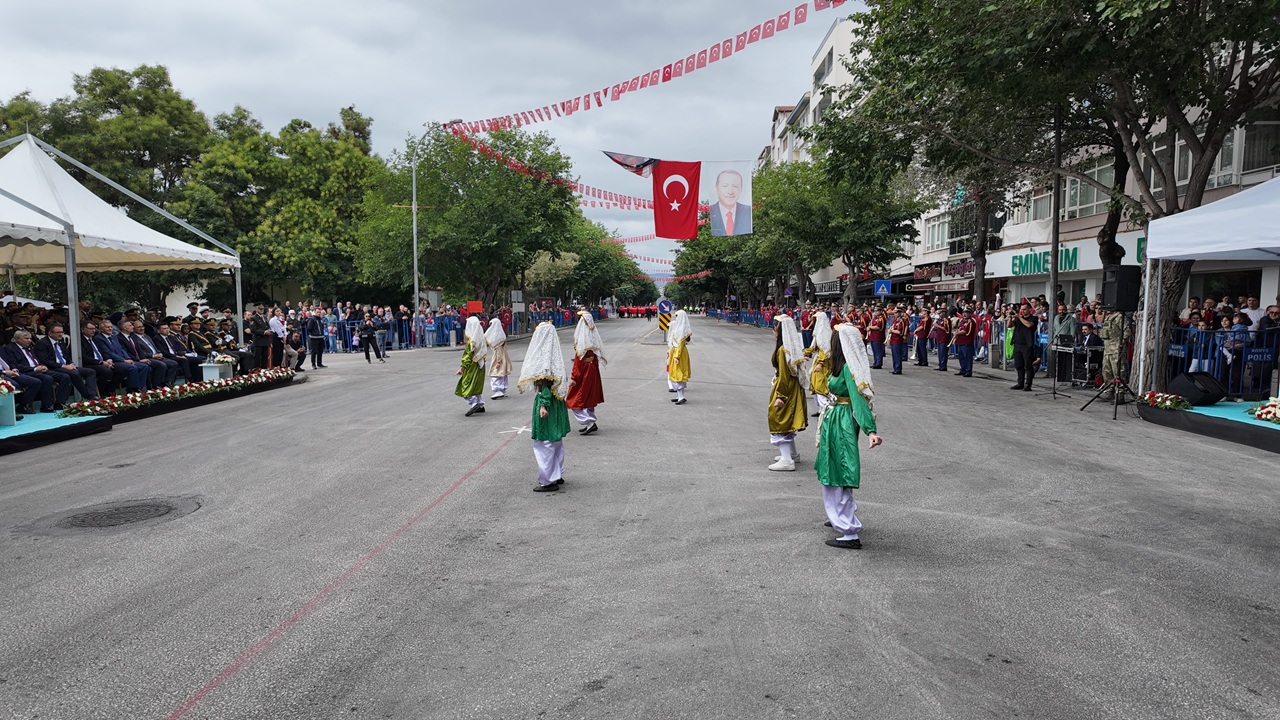 konya-zafer-bayrami-1-001.jpg