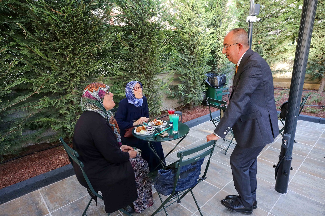 haki-kafe-4.jpg