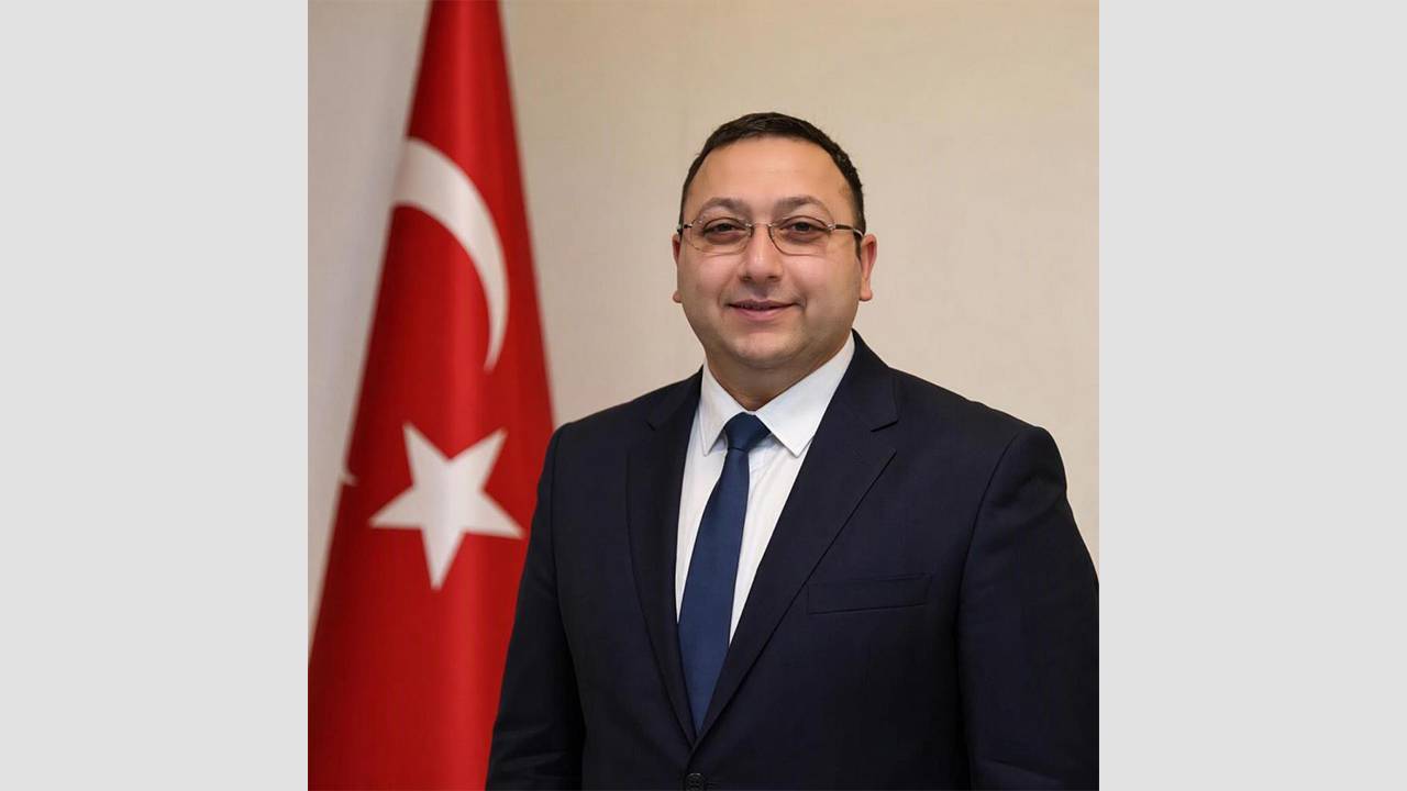 uskudar-belediye-baskan-vikili-dundar-ziya-gultekin-001.jpg