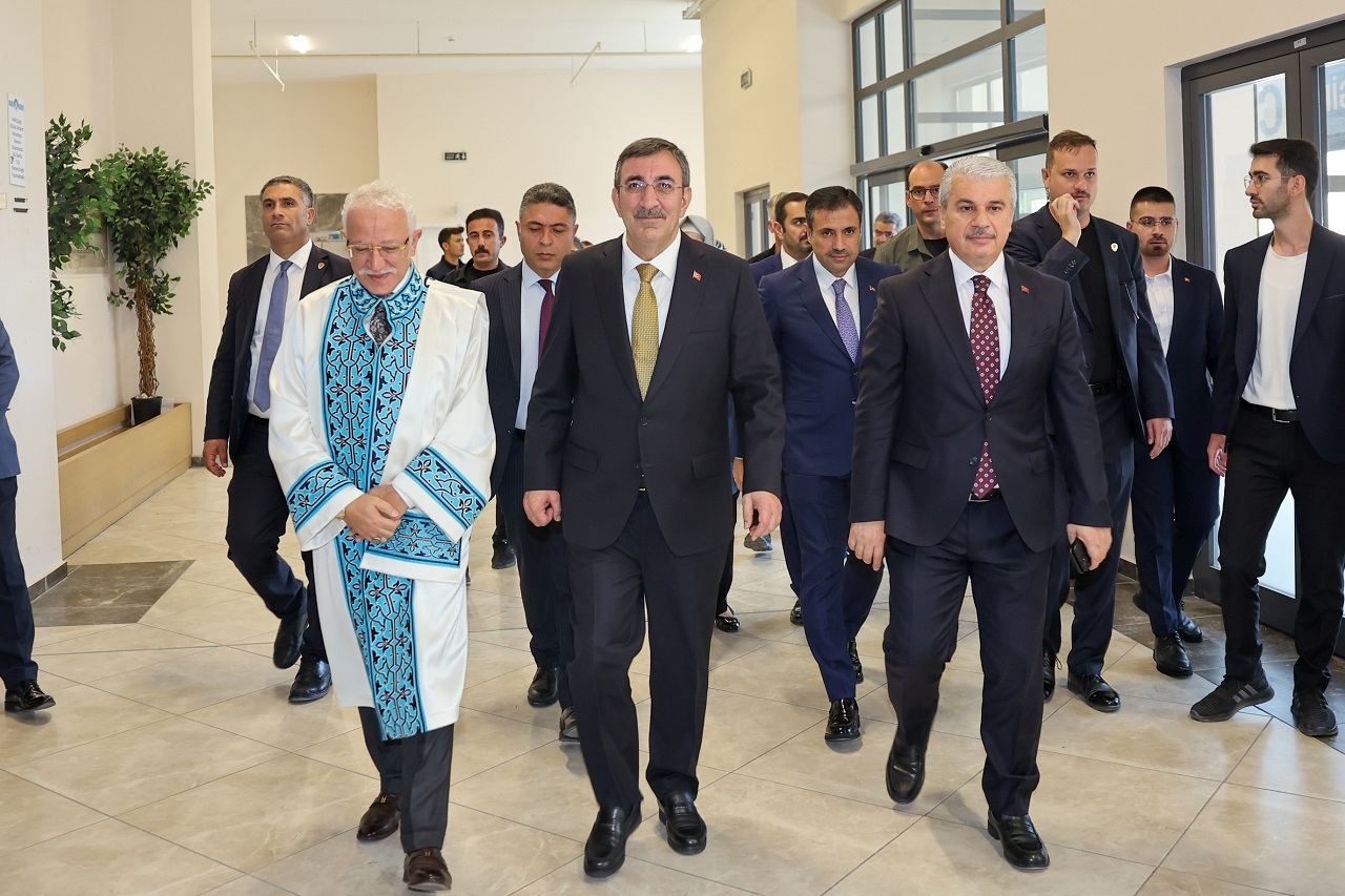 aa-20260914-42465631-42465624-cumhurbaskani-yardimcisi-yilmaz-necmettin-erbakan-universitesi-akademik-yili-acilis-toreninde-konustu-001.jpg