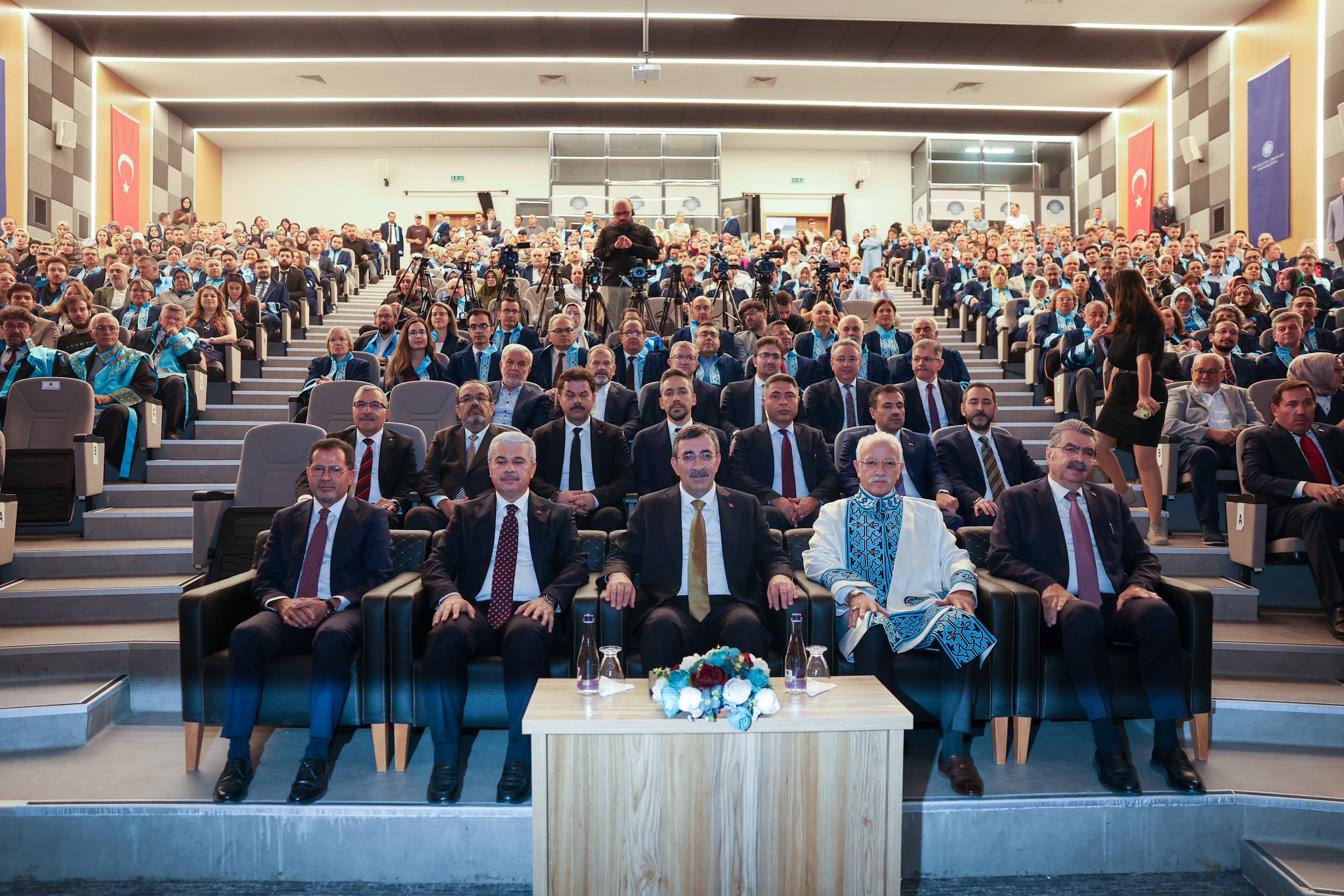 aa-20260914-42465631-42465625-cumhurbaskani-yardimcisi-yilmaz-necmettin-erbakan-universitesi-akademik-yili-acilis-toreninde-konustu.jpg