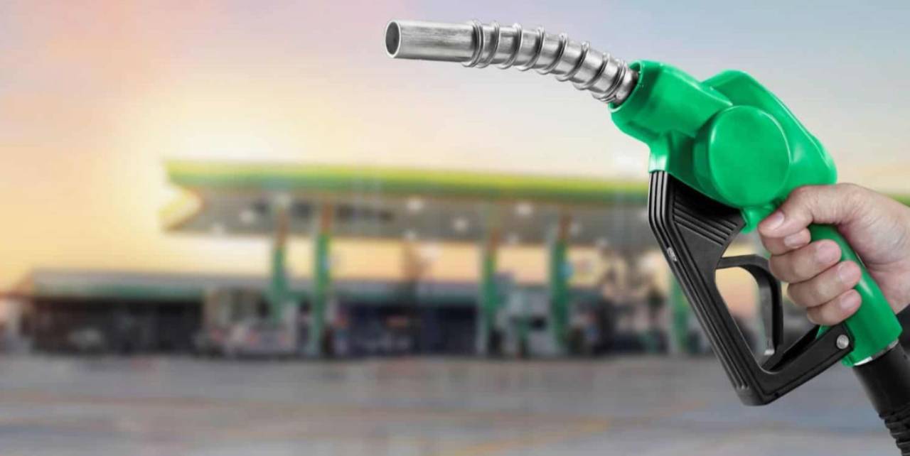 petrolde-indirim-beklentisi.jpg
