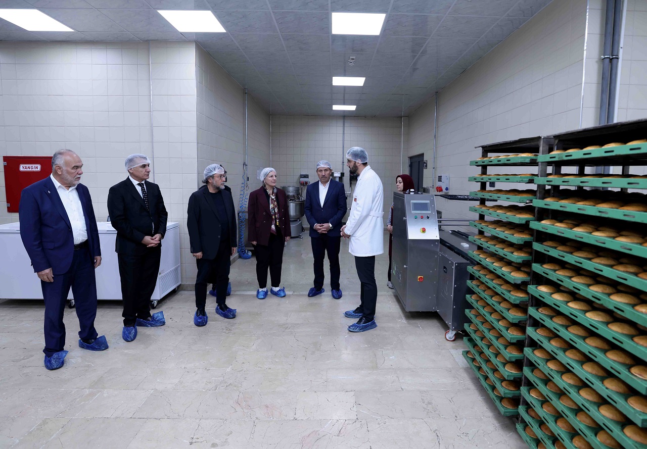 karatay-ekmek-uretim-4.jpg