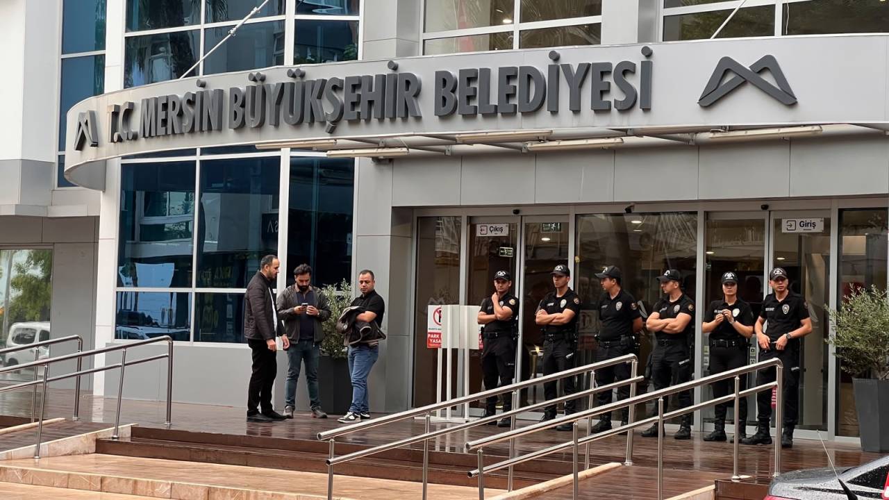mersin-belediye-operasyon-5.jpg