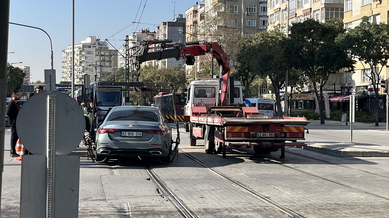 konya-kaza-tramvay-1.jpg