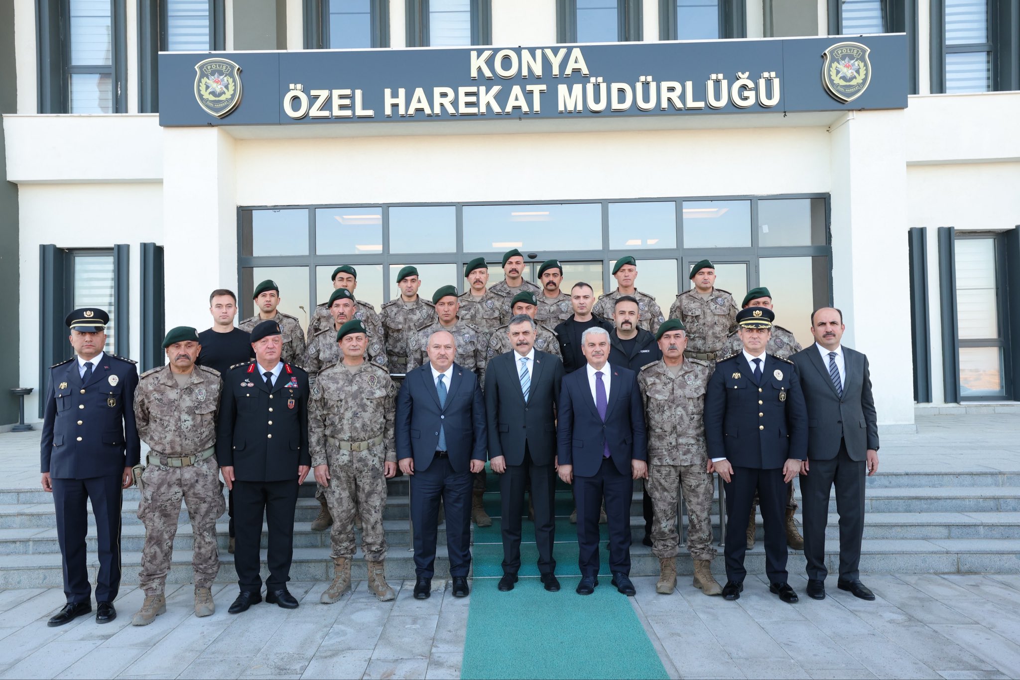 husgyb7xgaarb9m.jpg