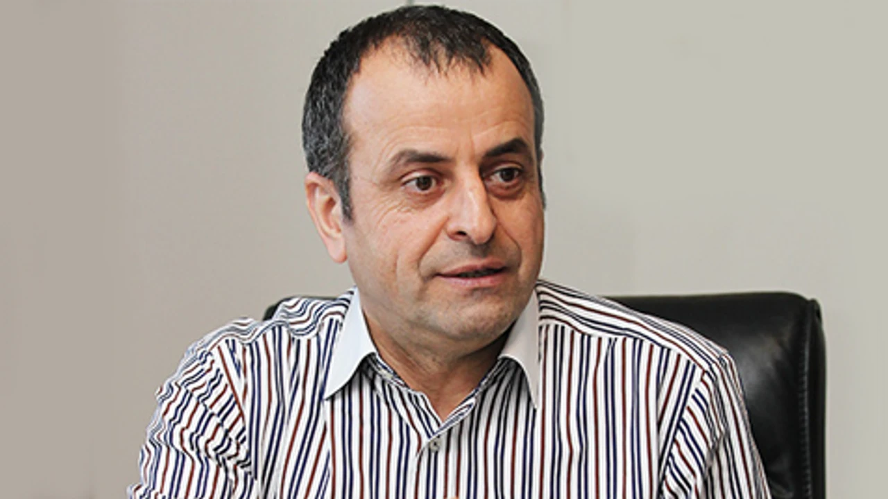 nuh-albayrak-star-gazetesinin-basina-getirildi-h33171.png