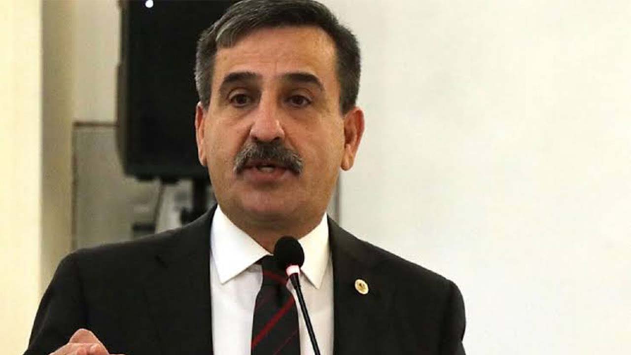 onder-kahveci-001.jpg