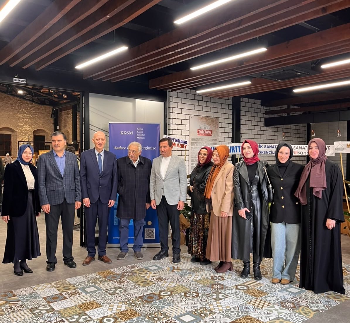 sadece-klasik-sanat-sergisi-acildi-4.jpg