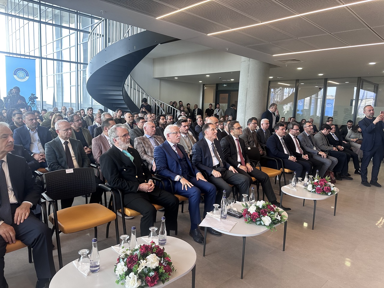 aa-20261026-42868207-42868204-konyada-dogumunun-yuzuncu-yilinda-uluslararasi-necmettin-erbakan-kongresi.jpg