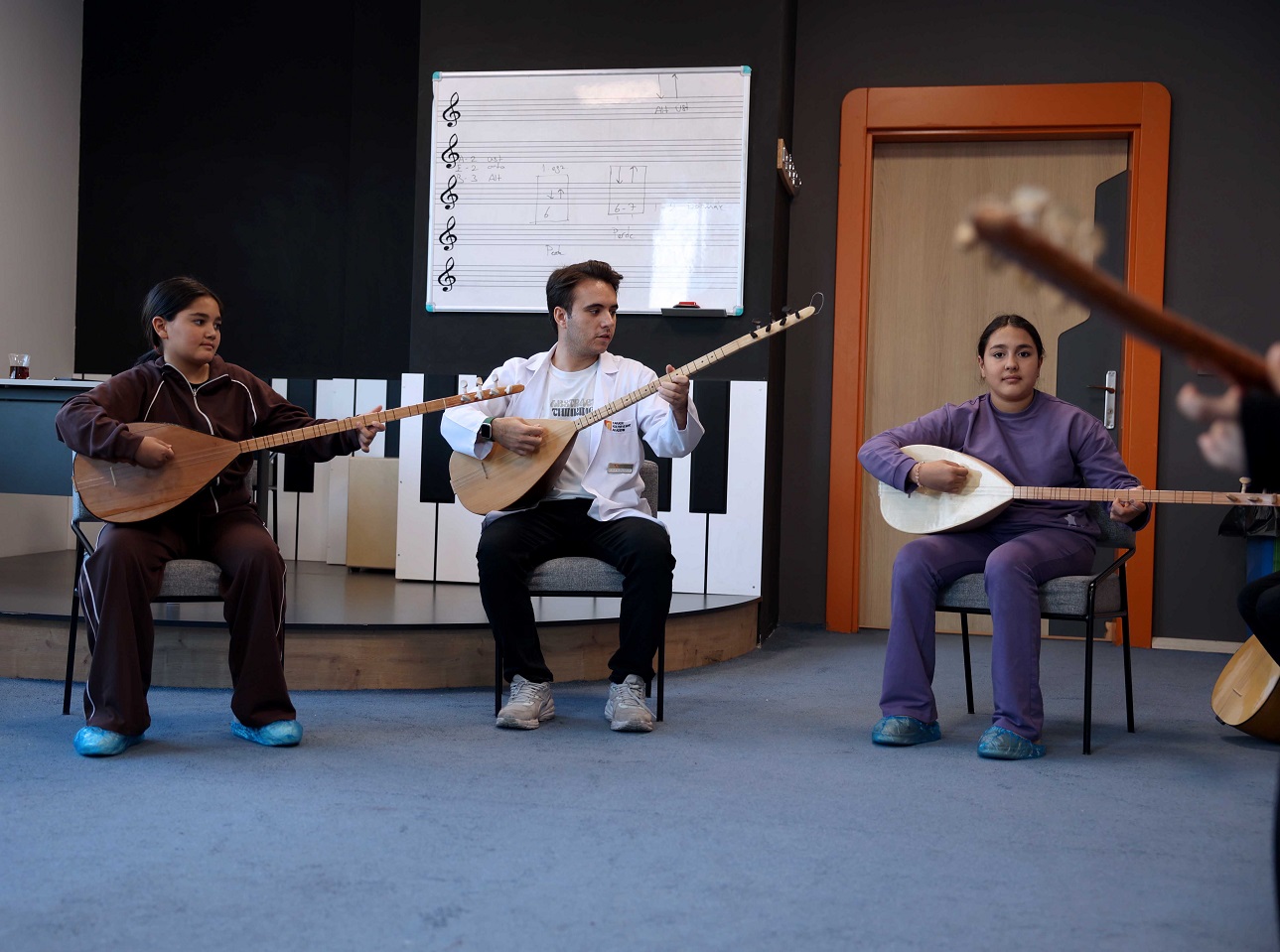 kultur-ve-sanat-akademisinde-guz-donemi-egitimleri-suruyor-2-1.jpg