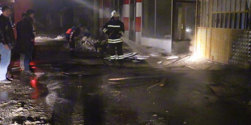 Konya'da mobilya atölyesinde yangın