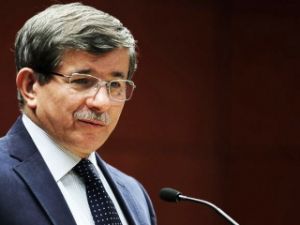 Ahmet Davutoğlu'ndan Zaman muhabirine fırça