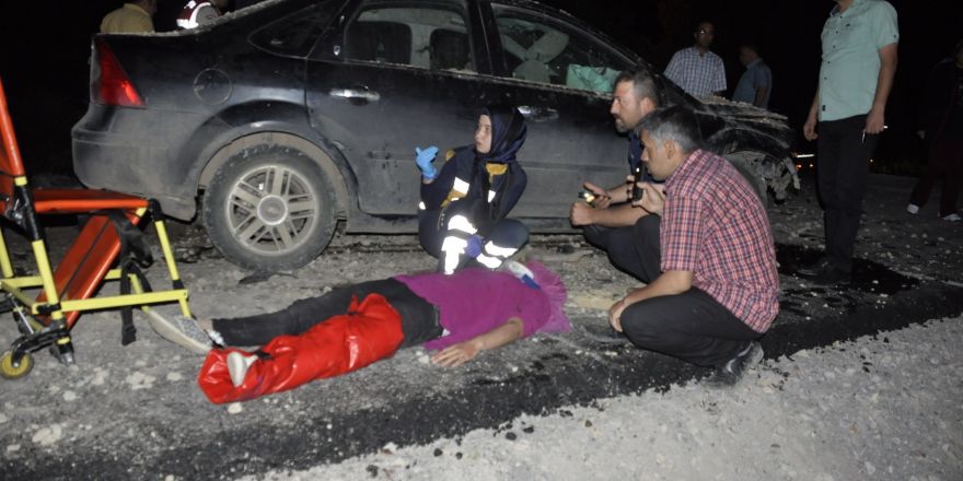 Konya'da otomobil kum yığınına çarptı: 6 yaralı