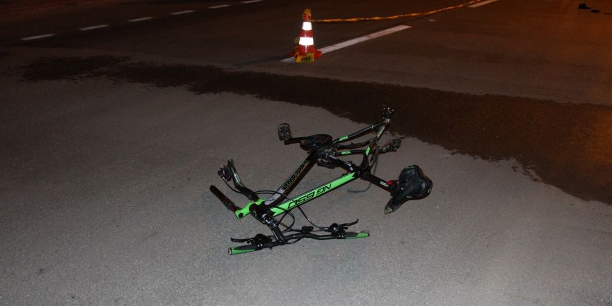 Otomobilin çarptığı 16 yaşındaki bisikletli genç hayatını kaybetti