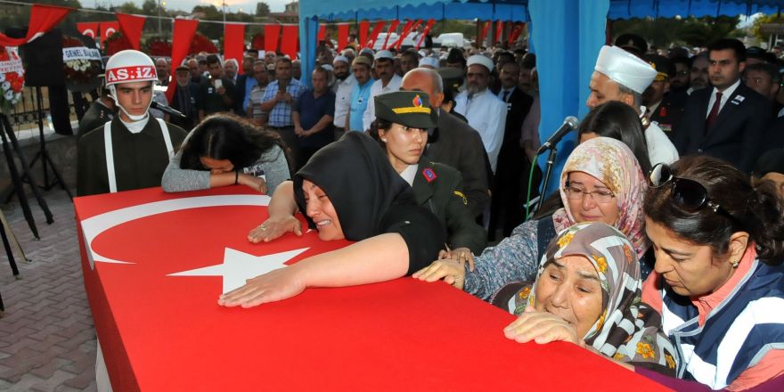 Şehit Uzman Çavuş Halim Ünal son yolculuğuna uğurlandı