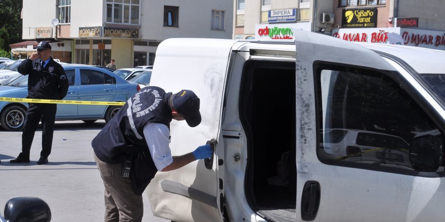 Kurye şirketinin para nakil aracından 500 bin liralık soygun