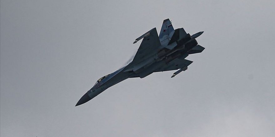 Rus uçağı Su-35 İstanbul semalarında