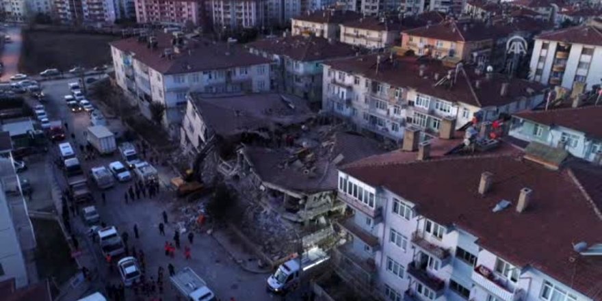 Elazığ'daki depremin enkazı havadan görüntülendi