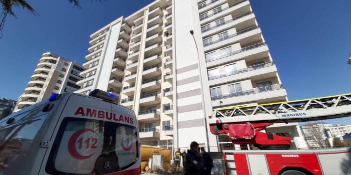 Konya’da 7. kattan atlamak isteyen kişi polis ikna etti