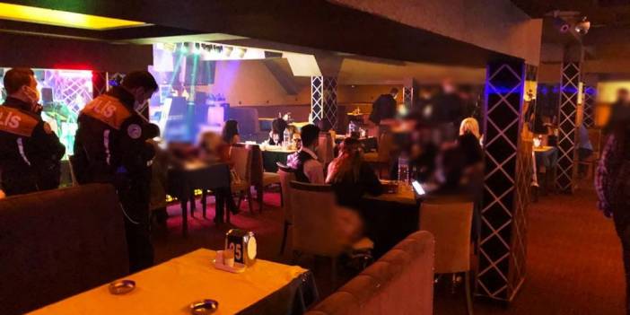 Konya’da eğlence mekanı ve kumar oynanan iş yerindeki 51 kişiye ceza