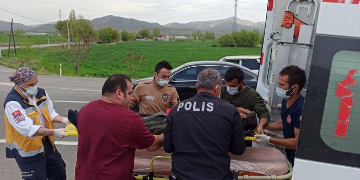 Konya’da otomobil refüje çıktı: 1 yaralı