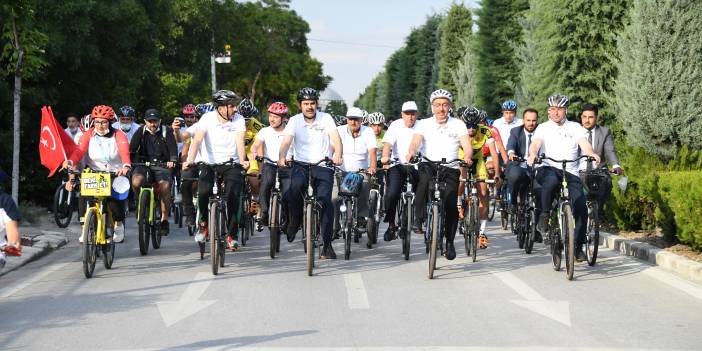 Bakan Kurum bisiklet etkinliğine katıldı