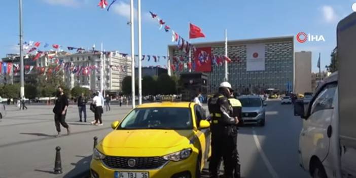 Taksim’de Taksi Denetimi: 2 Taksi Trafikten Men Edildi