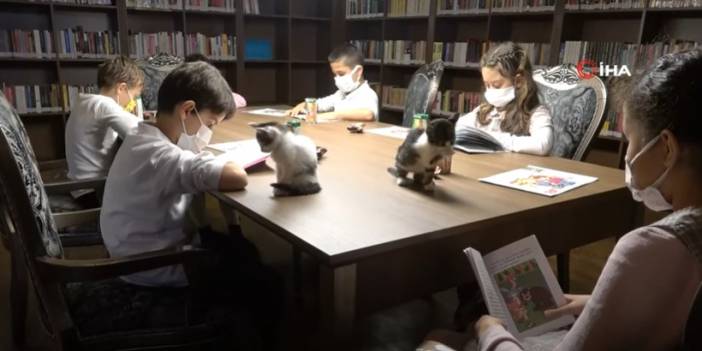 Kedili Tekke Millet Kıraathanesi Okurların İlgisini Çekiyor