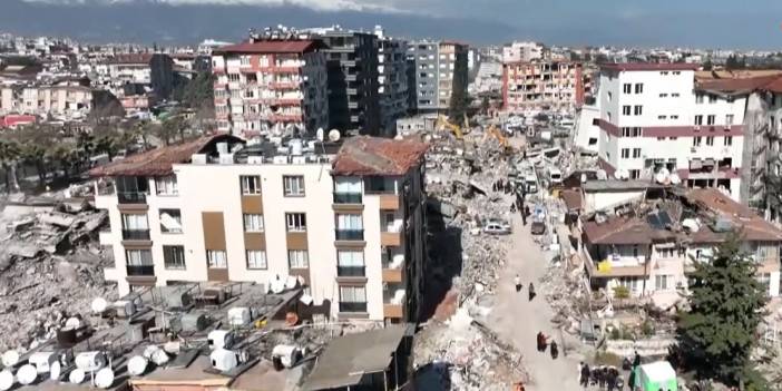 Hatay’da ve Adıyaman’da depremin çarpıcı görüntüleri
