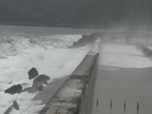 Amasra'da tsunamiyi aratmayan dev dalgalar